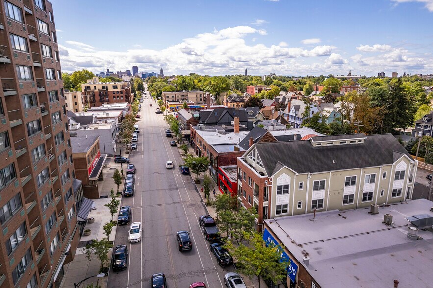 More Photos Of 504 Elmwood Ave, Buffalo Apartments For Lease