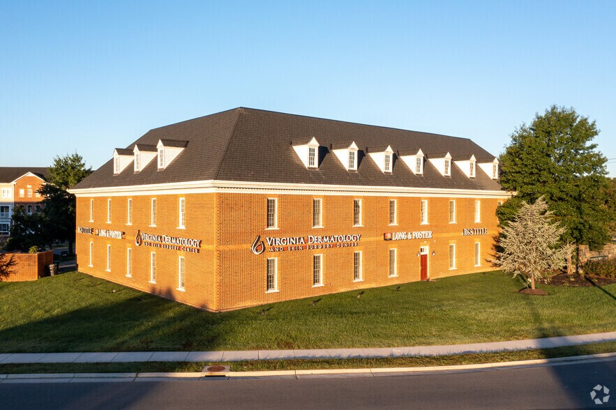 More Photos Of 13875 Hedgewood Dr, Woodbridge Medical For Lease