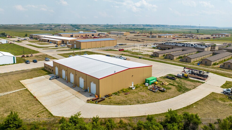 More Photos Of 611 37th Ave SE, Williston Warehouse For Sale