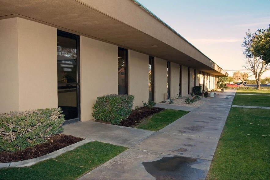 More Photos Of 81833 Dr Carreon Blvd, Indio Medical For Sale