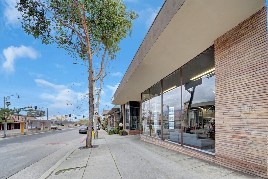 More Photos Of 930 Foothill Blvd, La Cañada Flintridge Storefront For Lease