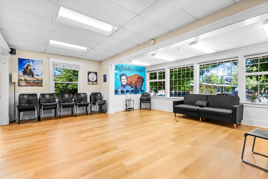 More Photos Of 1800 State St, Salem Medical For Sale