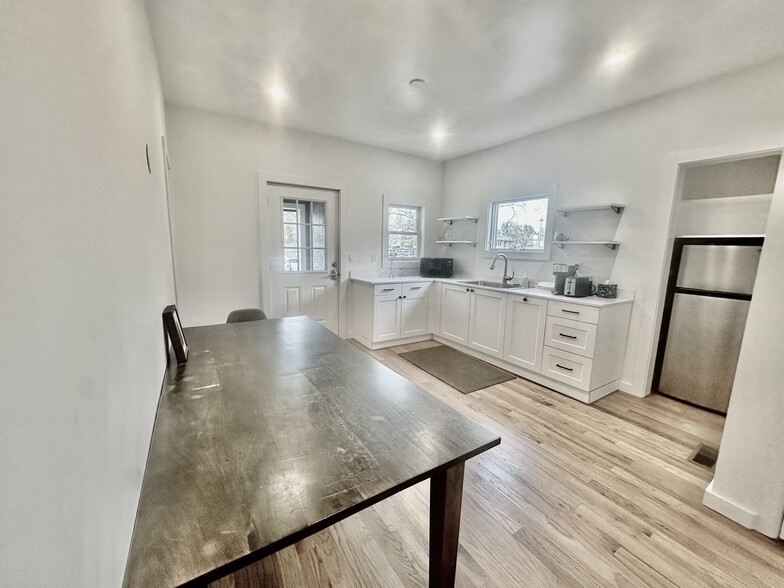 More Photos Of 257 Sound Beach Ave, Old Greenwich Office For Lease