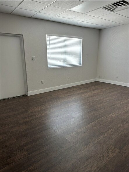 More Photos Of 4763 E 11th Ave, Hialeah Warehouse For Lease