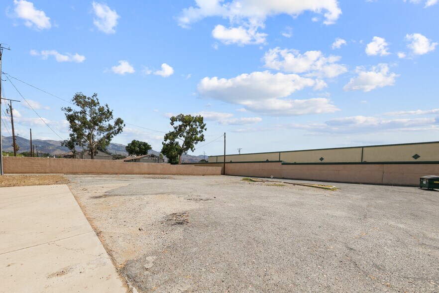 More Photos Of 1415 E Ramsey St, Banning Religious Facility For Lease