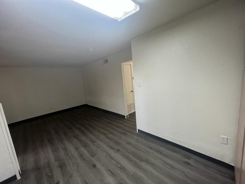 More Photos Of 5128 Pine Ave, Pasadena Assisted Living For Sale