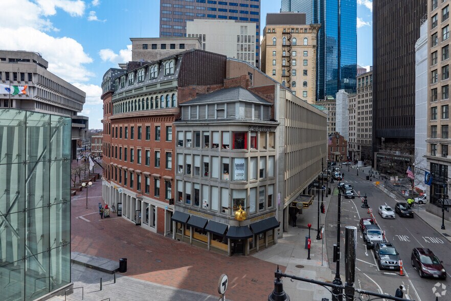 More Photos Of 100 City Hall Plz, Boston Office For Lease
