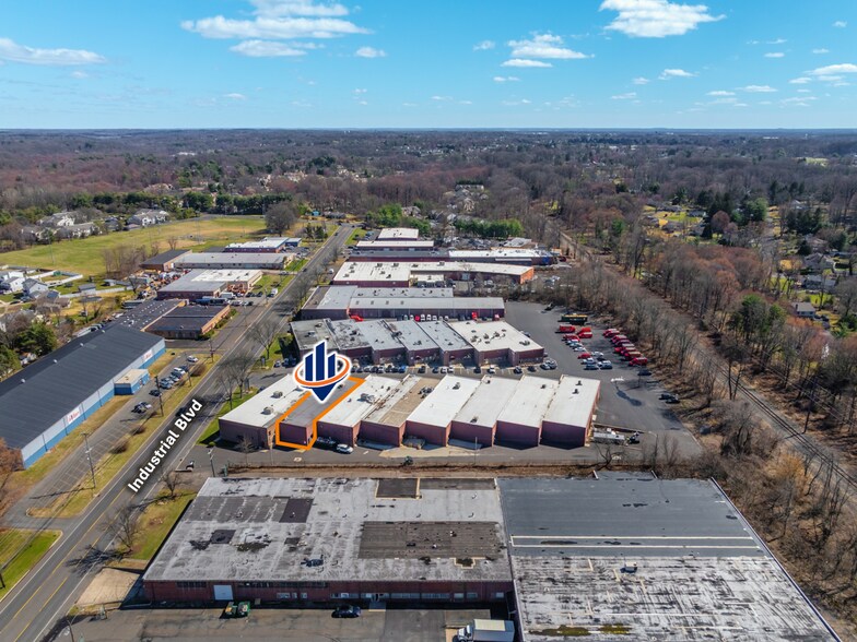 More Photos Of 1300 Industrial Blvd, Southampton Light Distribution For Sale