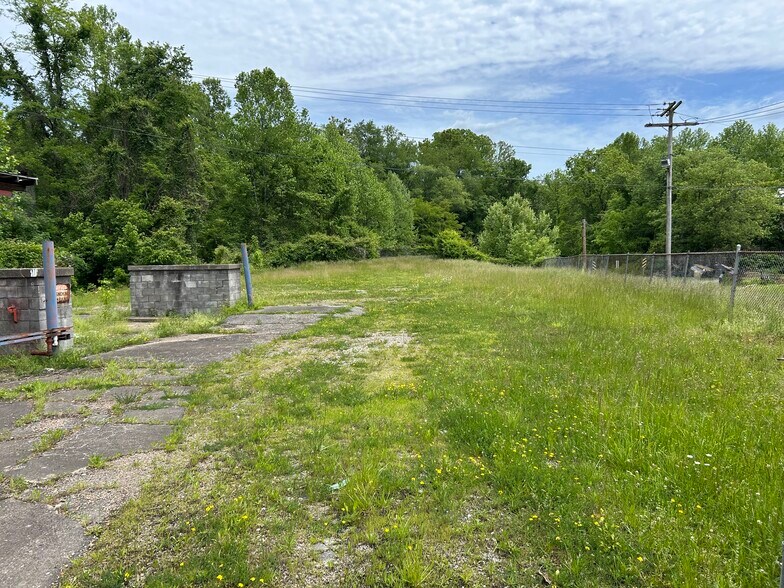 More Photos Of 212 Flint St, Clarksburg Service For Sale