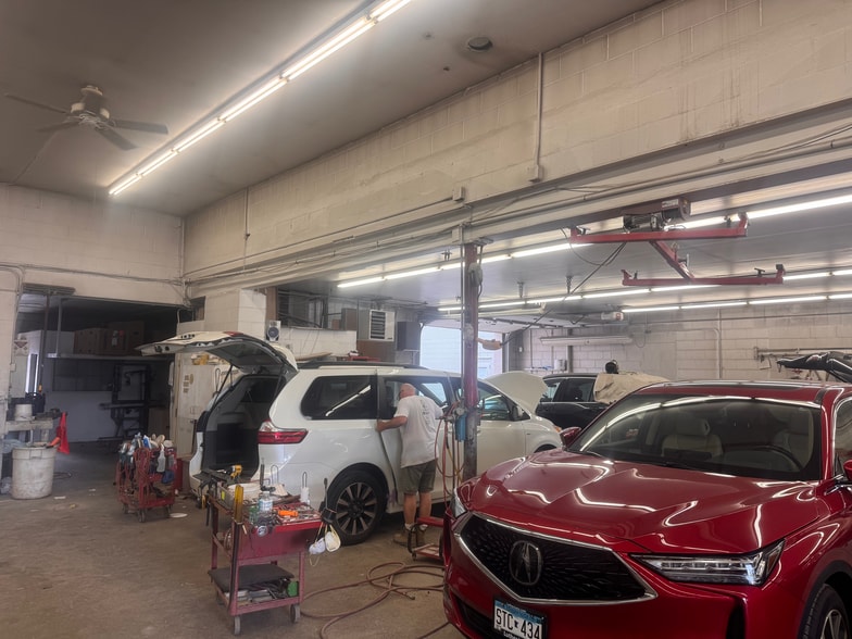 More Photos Of 2218 4th St, White Bear Lake Auto Repair For Lease
