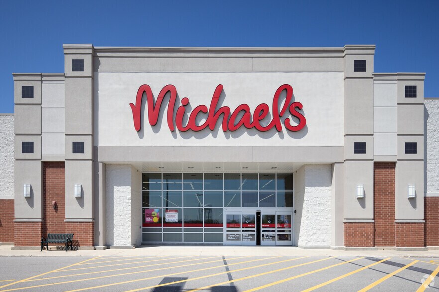 Primary Photo Of 7450 Green Bay Rd, Kenosha Freestanding For Lease