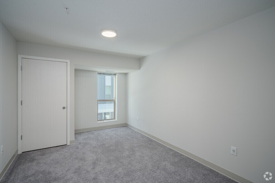 More Photos Of 1835 University Ave W, Saint Paul Apartments For Lease