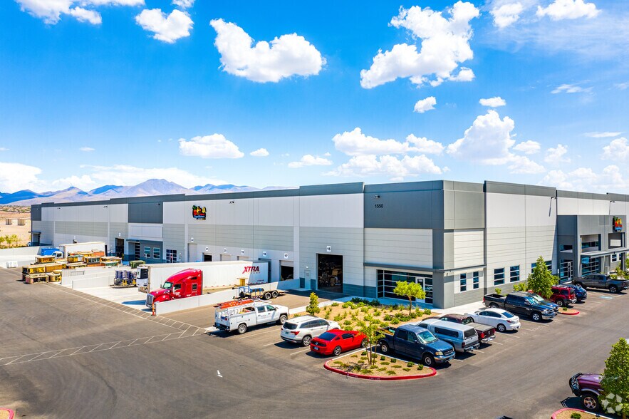 More Photos Of 1550 Raiders Way, Henderson Warehouse For Lease