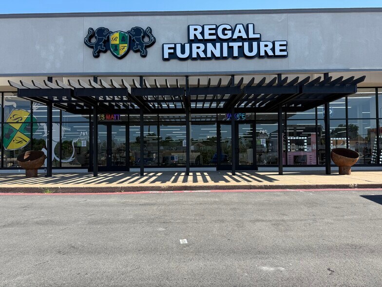 More Photos Of 1500 Blk E Abrams, Arlington Unknown For Lease