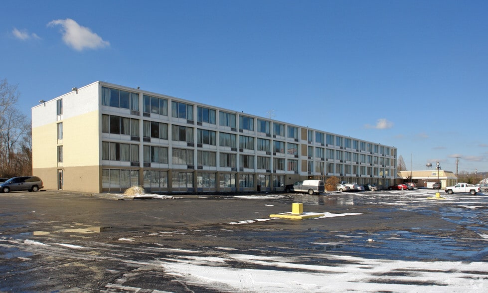 More Photos Of 70 Private Road 302, South Point Hospitality For Sale