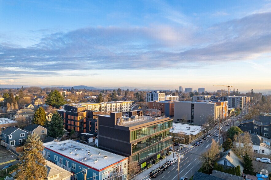 More Photos Of 3720 N Vancouver Ave, Portland Office For Lease