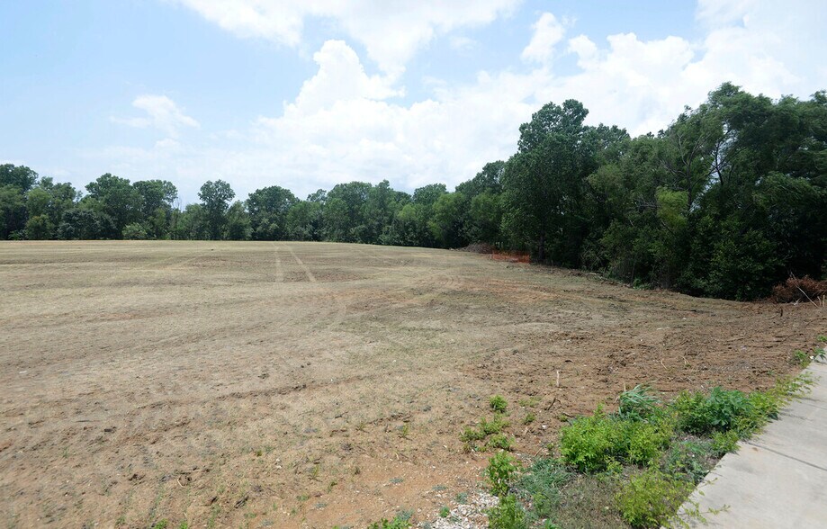 More Photos Of 585 E Debbie Ln, Mansfield Land For Sale