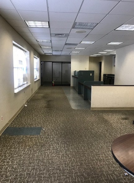More Photos Of 1615 Northern Blvd, Manhasset Office For Lease