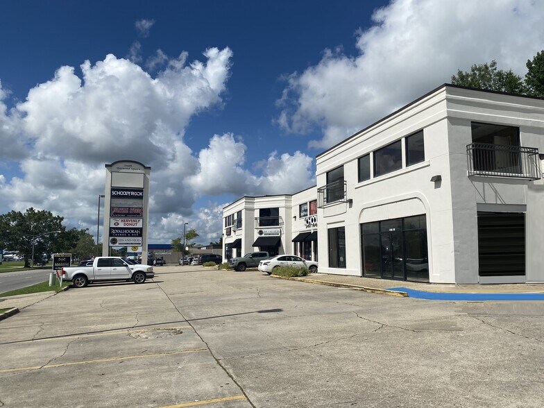 More Photos Of 5830 S Sherwood Forest Blvd, Baton Rouge Freestanding For Lease