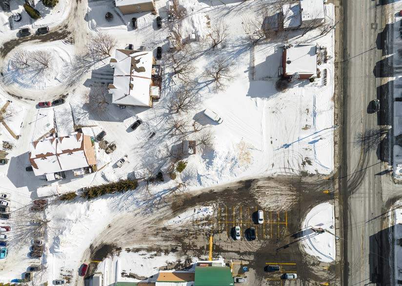 More Photos Of 597 Ch De Saint-Jean, La Prairie Office For Sale