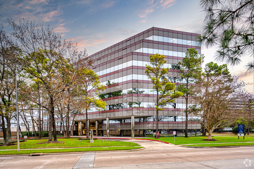 Primary Photo Of 15710 John F Kennedy Blvd, Houston Office For Lease