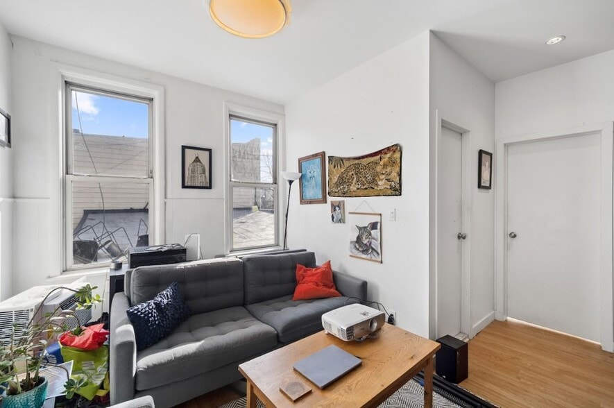 More Photos Of 552 Grandview Ave, Ridgewood Storefront For Sale