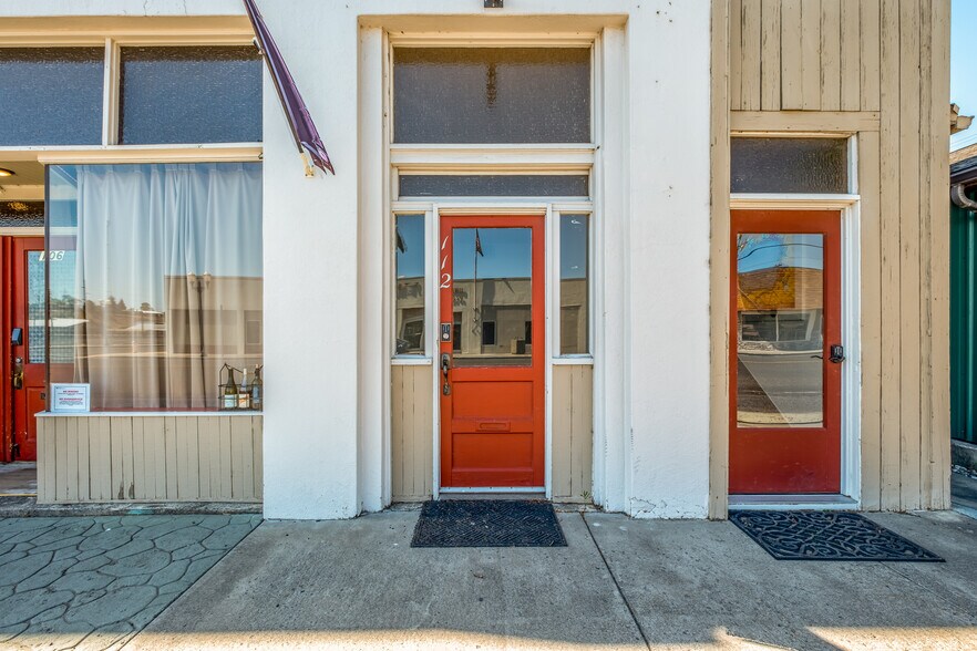More Photos Of 114 1/2 1st Ave NW, Ephrata Office For Lease
