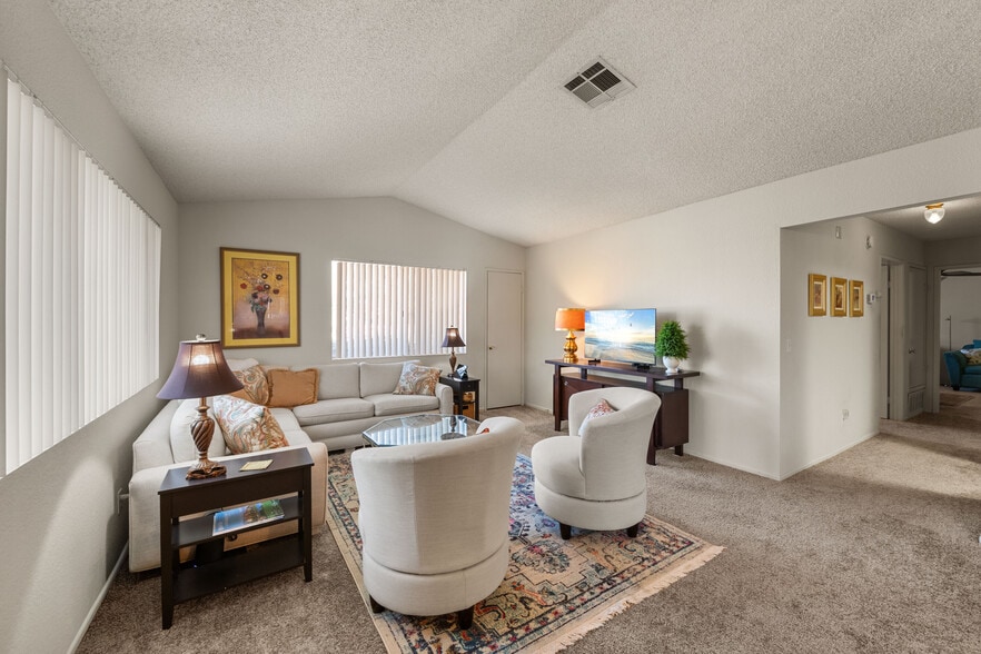 More Photos Of 72805 Park View Dr, Palm Desert Apartments For Sale