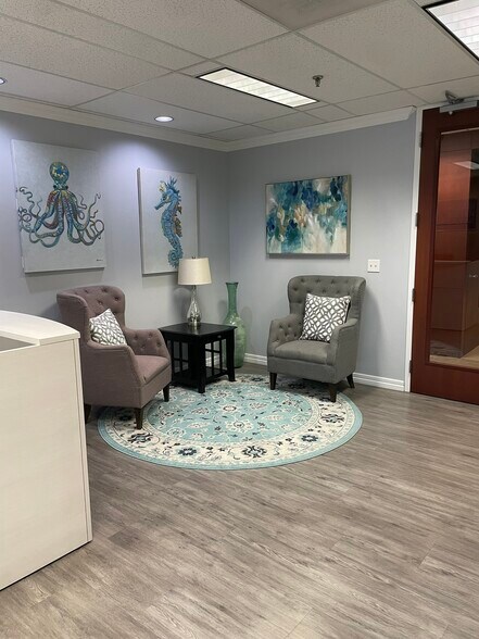 Primary Photo Of 201 N Franklin St, Tampa Office For Lease