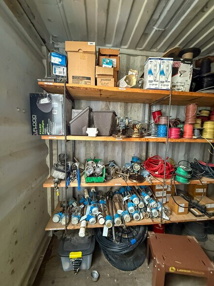 More Photos Of 5640 44th Ave S, Clinton Office For Sale