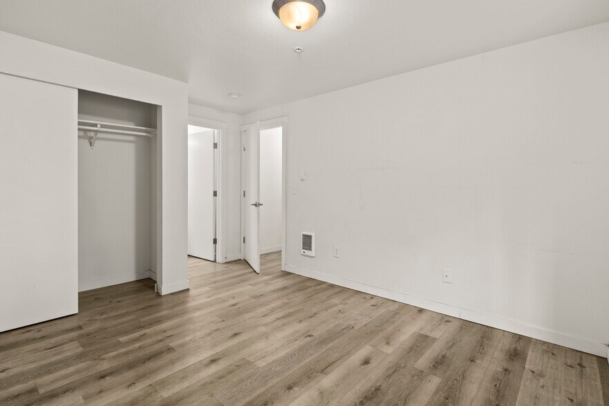 More Photos Of 215 Turner Ave, Shelton Apartments For Sale