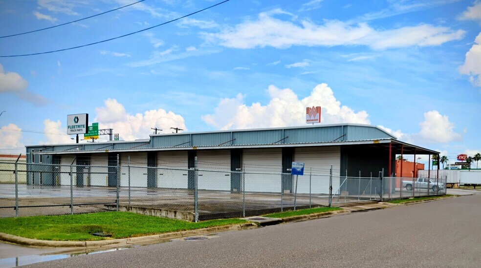 More Photos Of 221 Expressway 83, La Feria Industrial For Lease