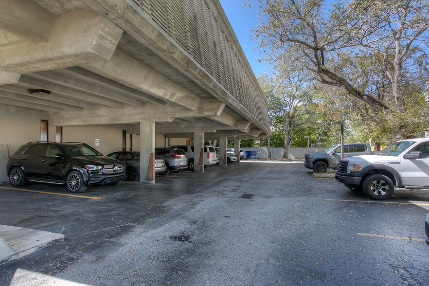 More Photos Of 7910 SW 57th Ave, South Miami Office Residential For Lease
