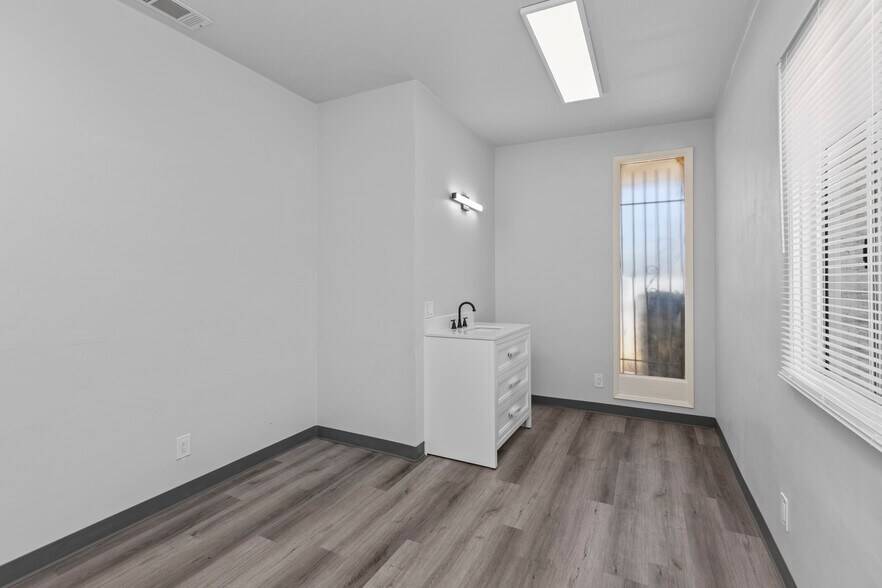 More Photos Of , Escondido Office For Sale