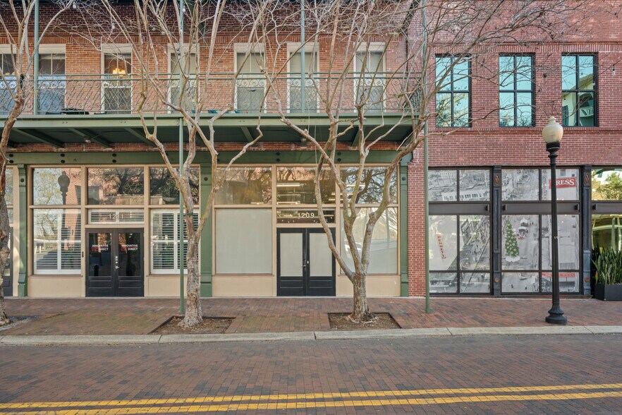 More Photos Of 1209-1227 N Franklin St, Tampa Apartments For Lease