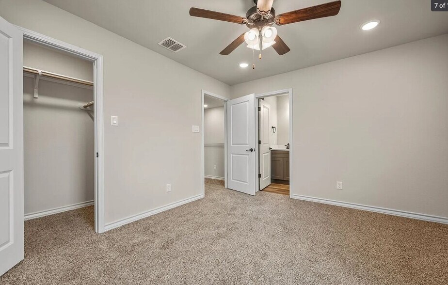 More Photos Of 586 Abigail Aly, San Antonio Multifamily For Sale