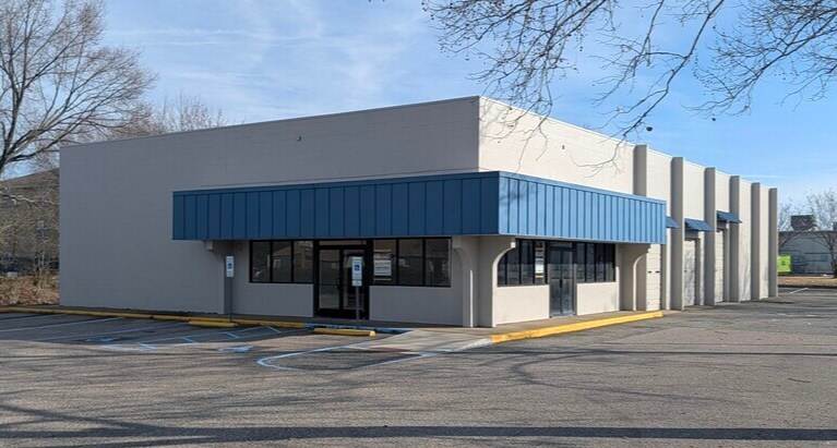 Primary Photo Of 1822 Todds Ln, Hampton Freestanding For Lease