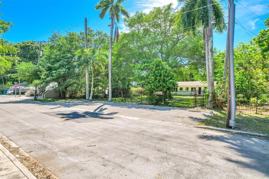 More Photos Of 8440 NE 1st Ave, Miami Land For Sale