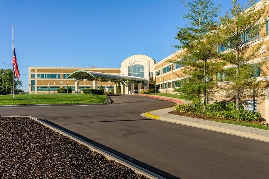 More Photos Of 6770 Dixie Hwy, Village of Clarkston Medical For Lease