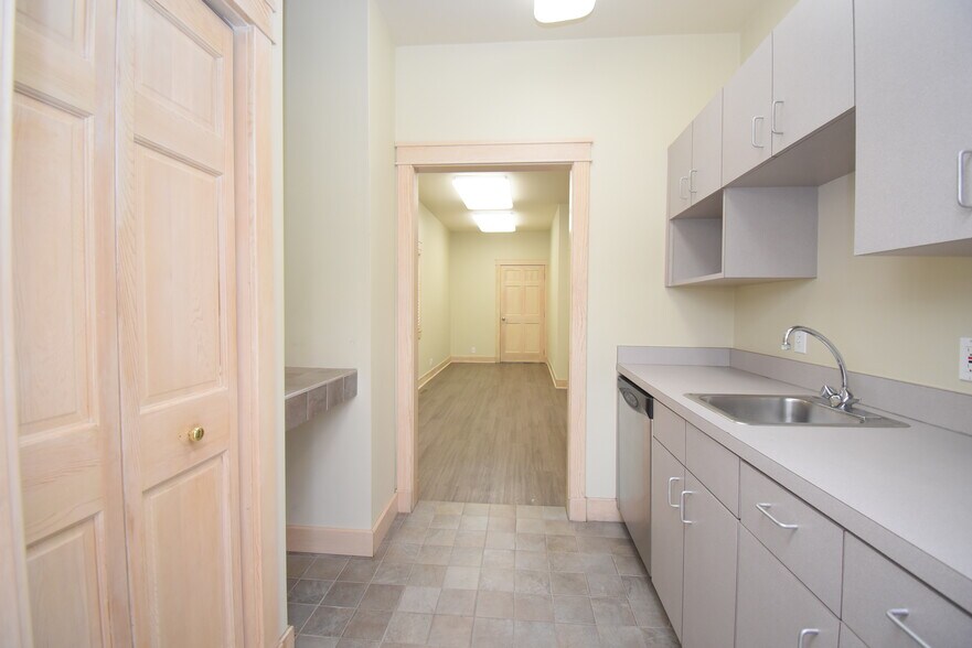 More Photos Of 312 N Water St, Owosso Loft Creative Space For Sale