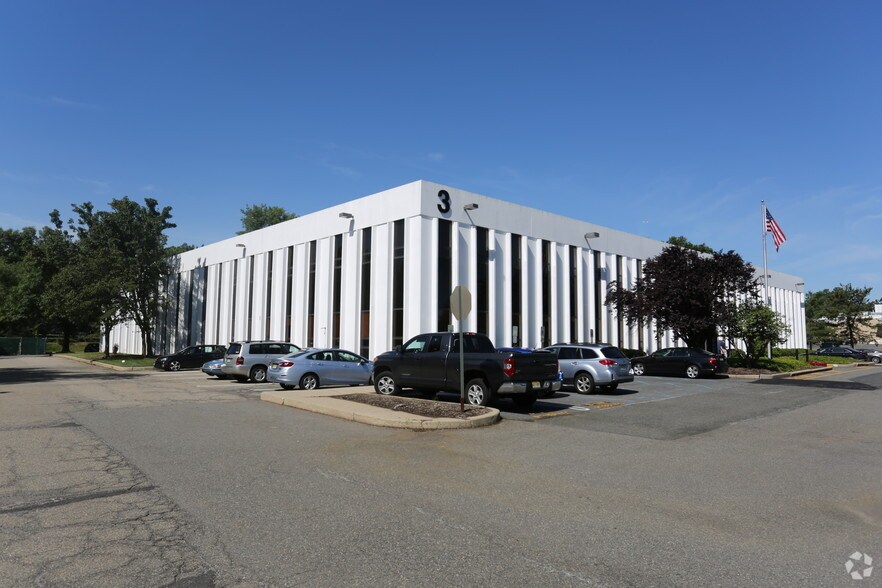 More Photos Of 3 Wing Dr, Cedar Knolls Office For Lease