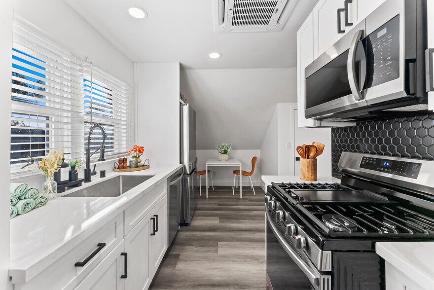 More Photos Of 832 Desty St, San Diego Apartments For Sale