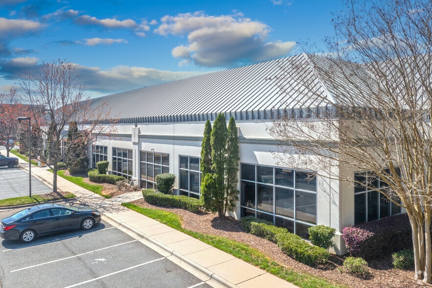 More Photos Of 1057 Red Ventures Dr, Fort Mill Office For Lease