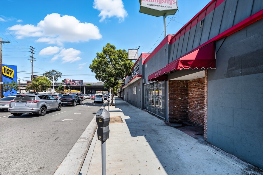More Photos Of 11300-11320 W Pico Blvd, Los Angeles Storefront For Lease