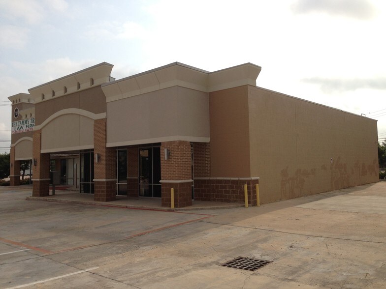 More Photos Of 11405 Bellaire Blvd, Houston Unknown For Lease