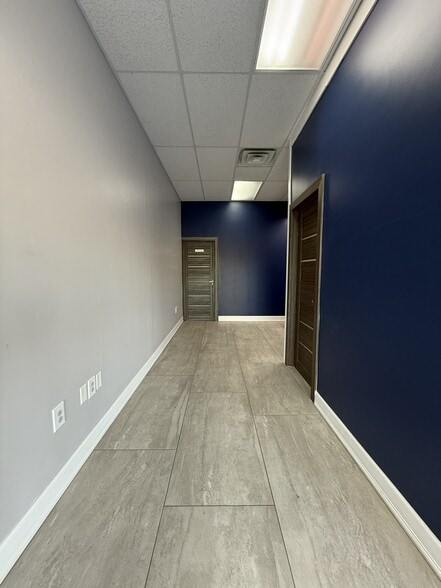 More Photos Of 721-739 Georgesville Rd, Columbus General Retail For Lease