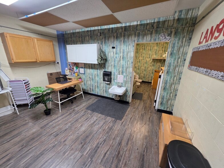 More Photos Of 1063 Aviation Blvd, Hermosa Beach Religious Facility For Sale