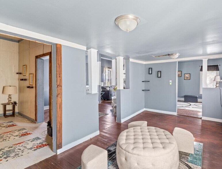 More Photos Of 450 S Oak St, Jackson Storefront Retail Office For Sale