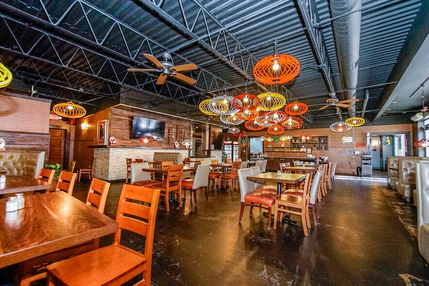 More Photos Of 1550 Oglethorpe Ave, Athens Freestanding For Lease