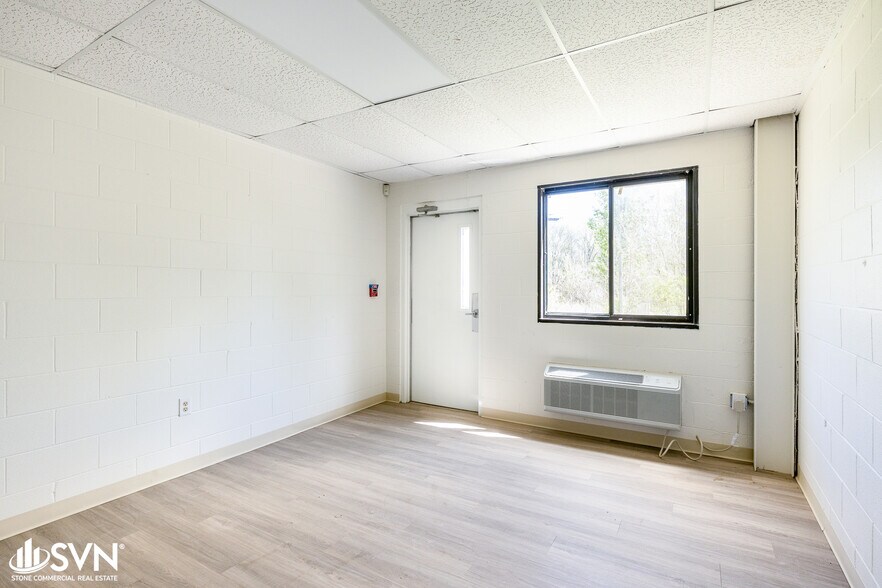 More Photos Of 4050 Georgetown Rd, Lexington Horse Stables For Lease